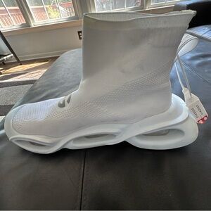 Dolce & Gabbana White Sneakers